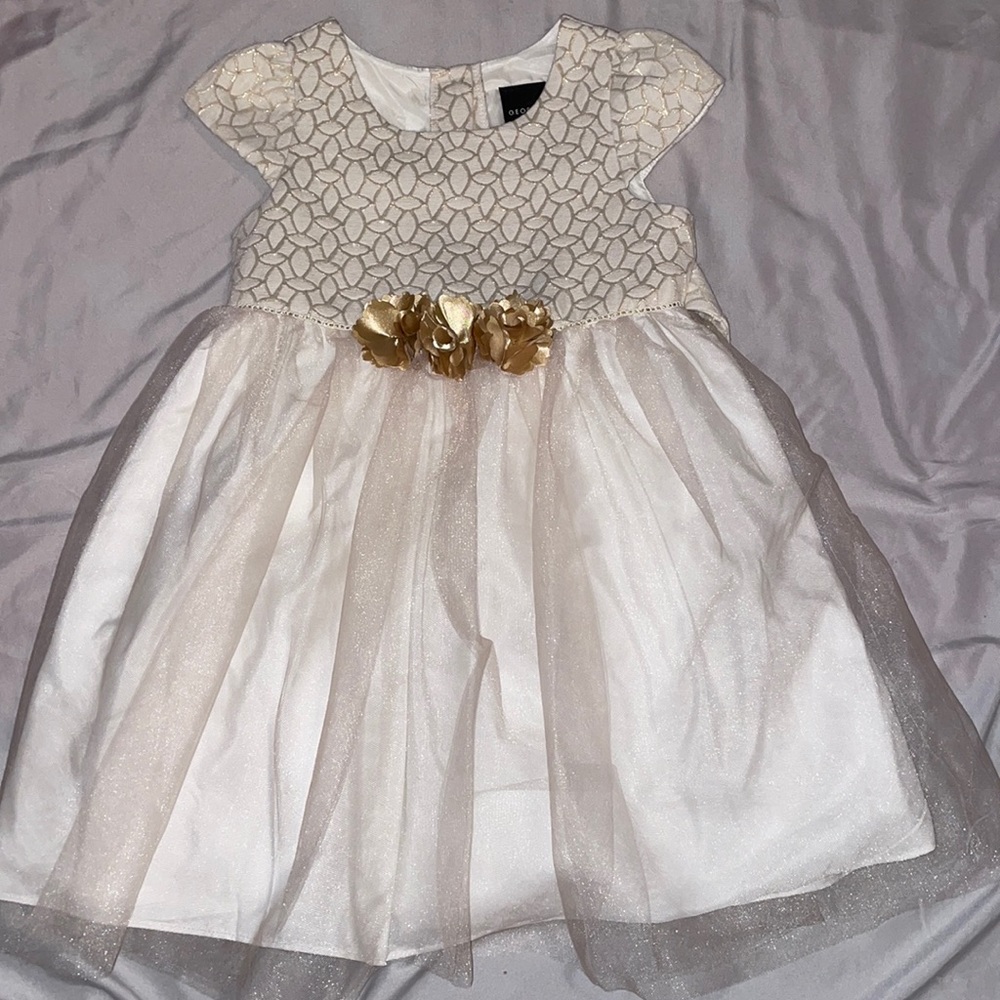 Kids white and gold George dress. Size US 6